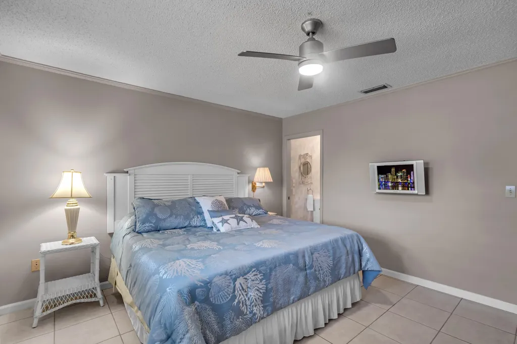 2886 Fernley Drive E West Palm Beach FL 33415