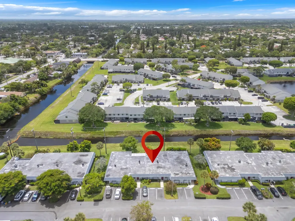 2886 Fernley Drive E West Palm Beach FL 33415