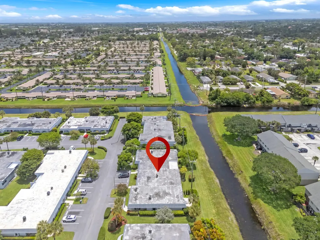 2886 Fernley Drive E West Palm Beach FL 33415