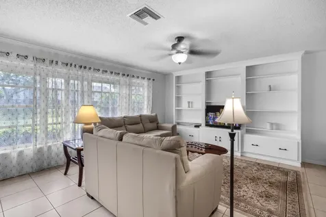2886 Fernley Drive E West Palm Beach FL 33415