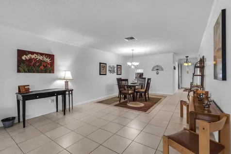 2886 Fernley Drive E West Palm Beach FL 33415