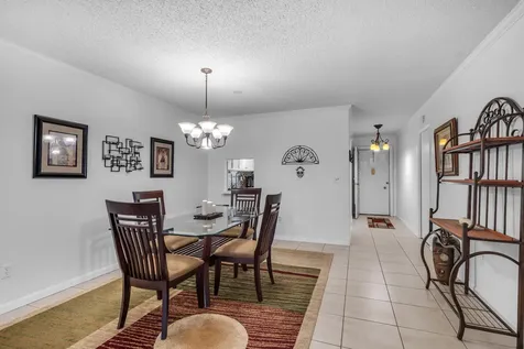 2886 Fernley Drive E West Palm Beach FL 33415