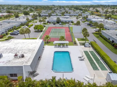 2886 Fernley Drive E West Palm Beach FL 33415