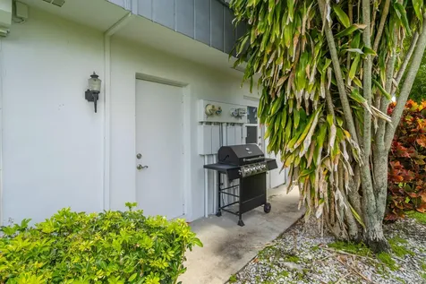 2886 Fernley Drive E West Palm Beach FL 33415