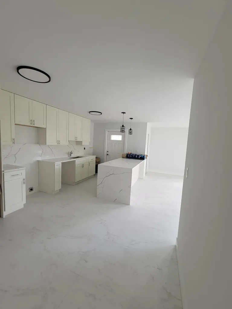 240 SW 7th Street Boca Raton FL 33432