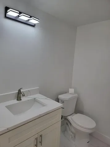 240 SW 7th Street Boca Raton FL 33432