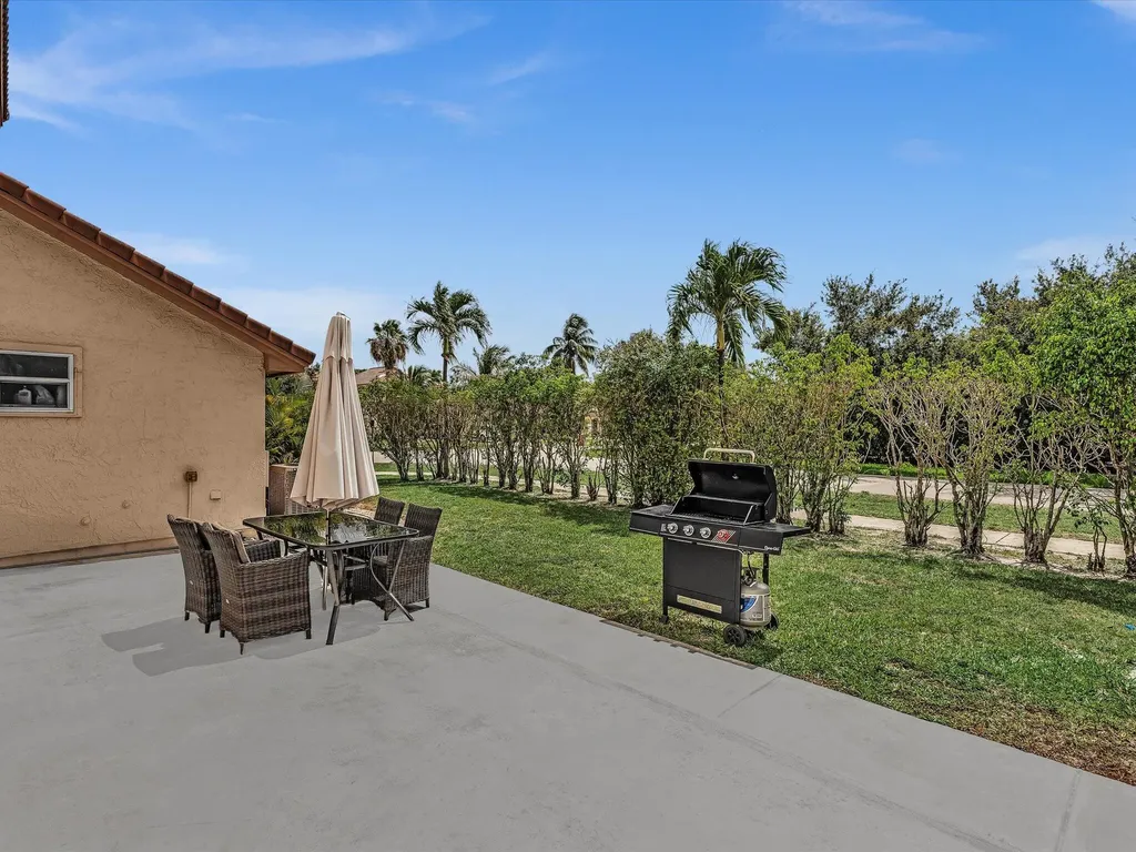 3971 NW 5th Drive Deerfield Beach FL 33442