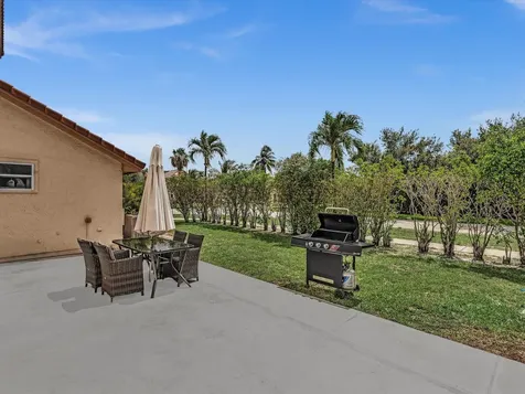 3971 NW 5th Drive Deerfield Beach FL 33442
