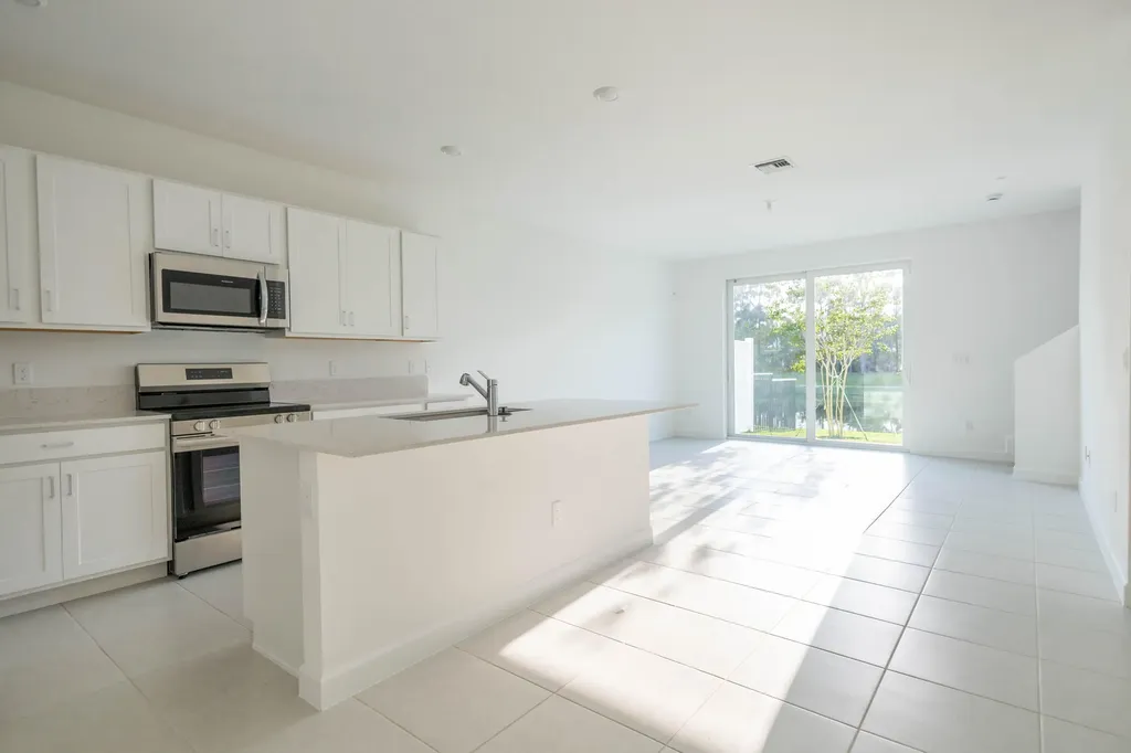 5303 Flannigan Way Lake Worth FL 33463
