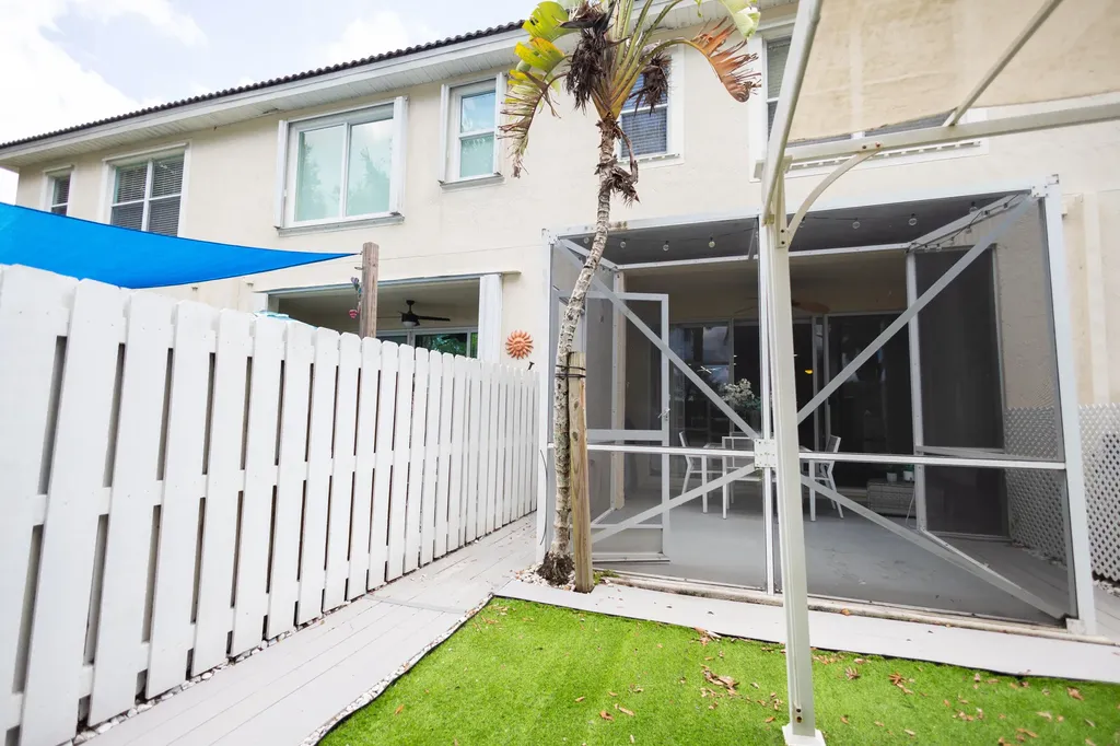 8115 Bellagio Lane Boynton Beach FL 33472