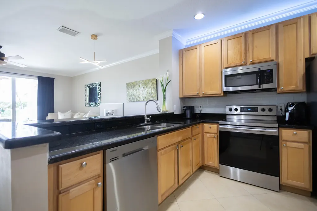 8115 Bellagio Lane Boynton Beach FL 33472