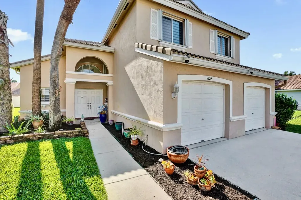 5222 Prairie Dunes Village Circle Lake Worth FL 33463