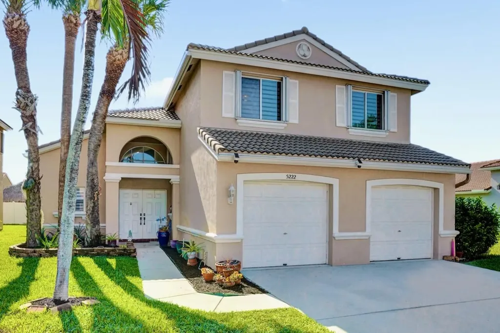 5222 Prairie Dunes Village Circle Lake Worth FL 33463
