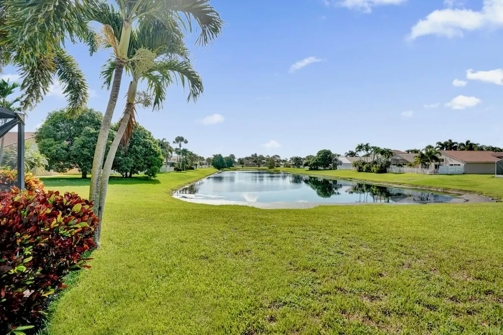 5222 Prairie Dunes Village Circle Lake Worth FL 33463