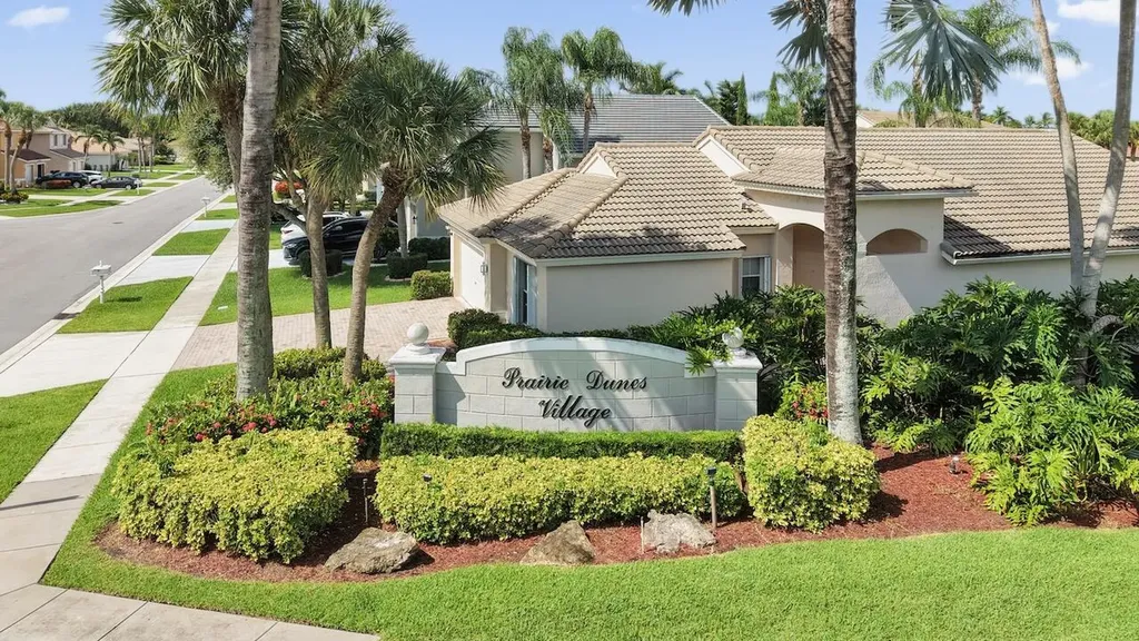 5222 Prairie Dunes Village Circle Lake Worth FL 33463
