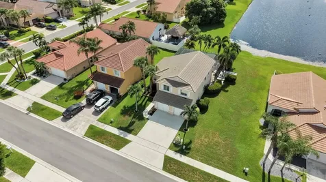 5222 Prairie Dunes Village Circle Lake Worth FL 33463