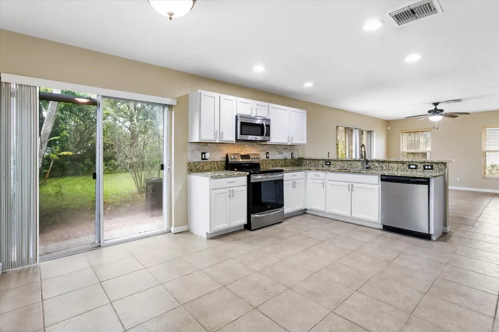1533 Rialto Drive Boynton Beach FL 33436