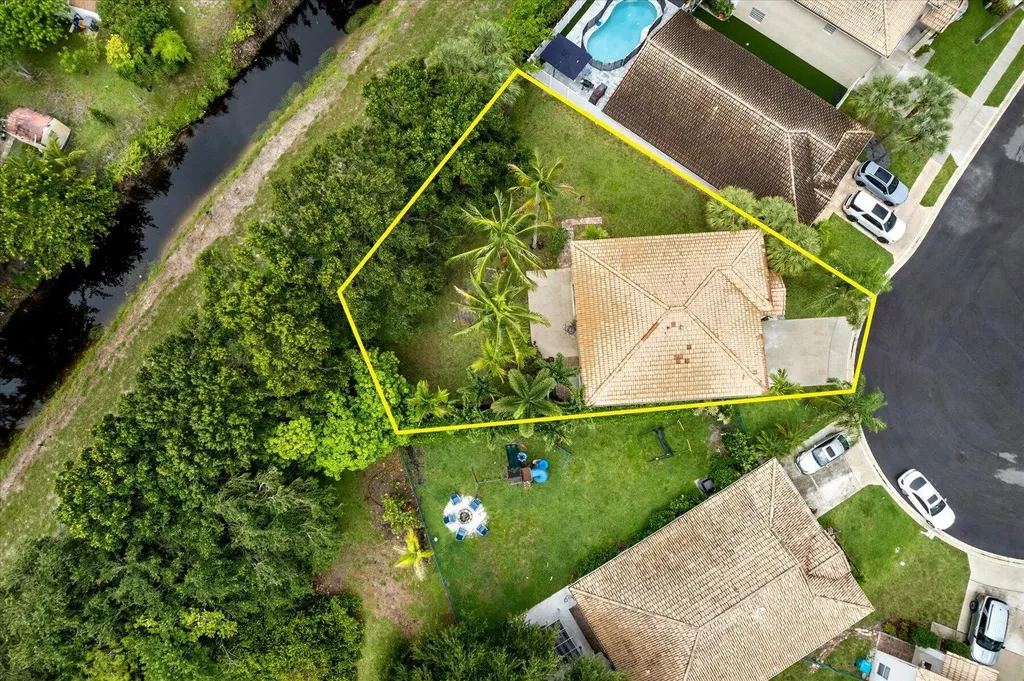 1533 Rialto Drive Boynton Beach FL 33436