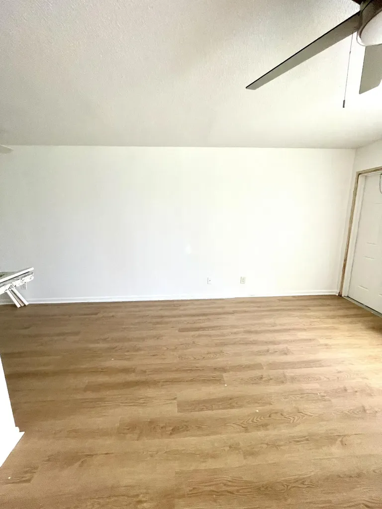 203 Easthampton I West Palm Beach FL 33417