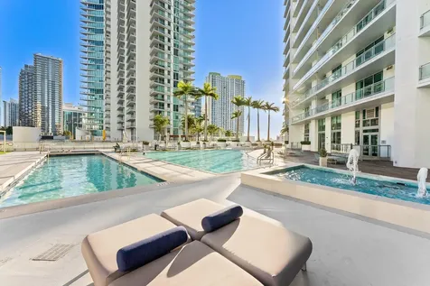 90 SW 3rd Street Miami FL 33130