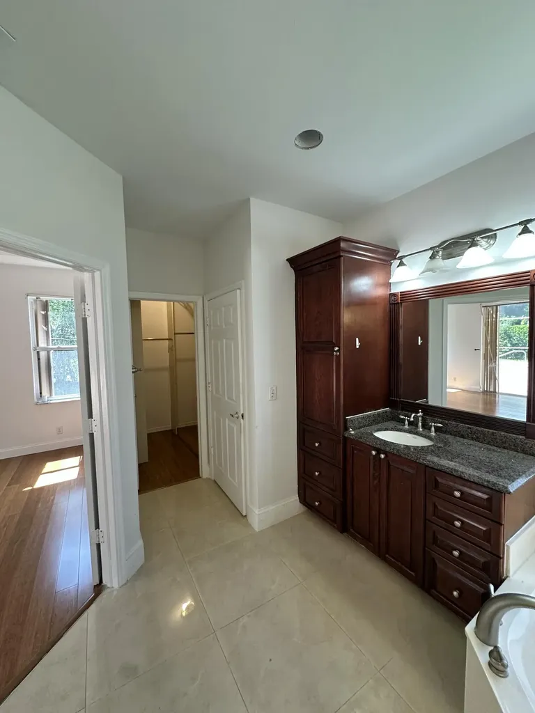 21698 Abington Court Boca Raton FL 33428