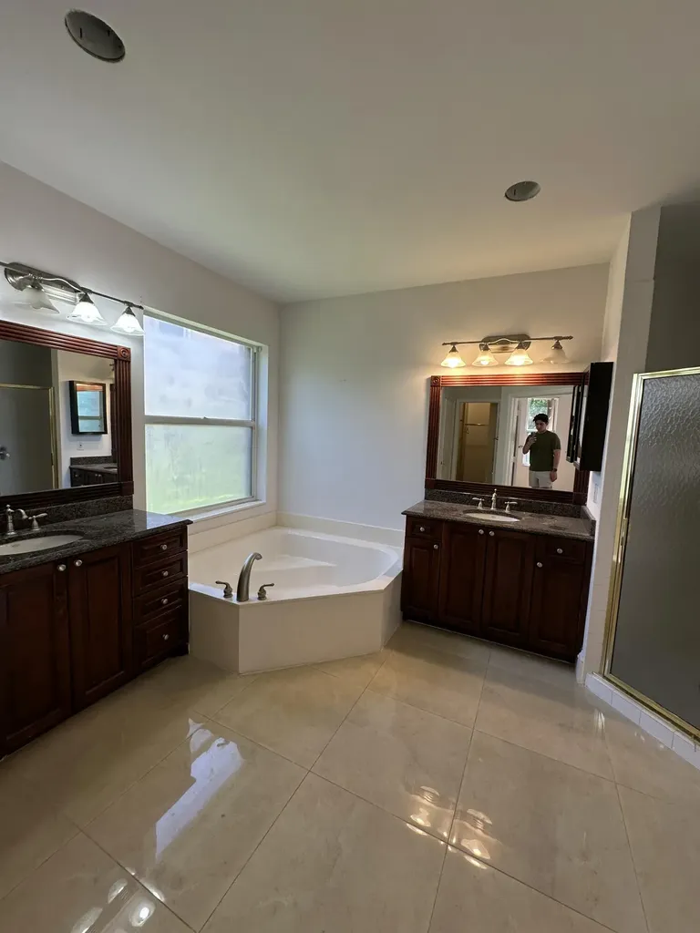 21698 Abington Court Boca Raton FL 33428