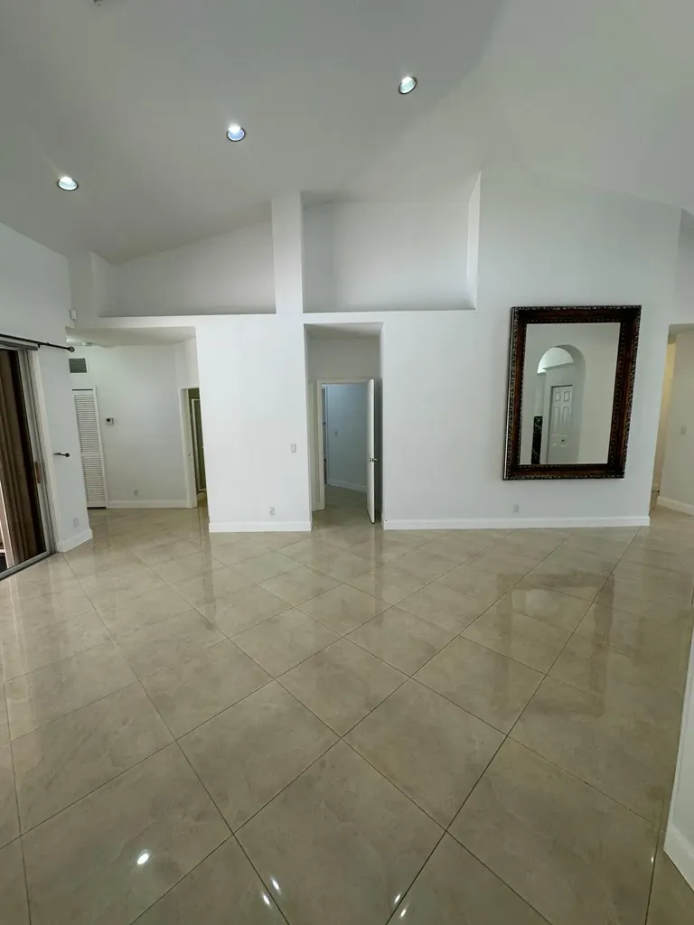 21698 Abington Court Boca Raton FL 33428