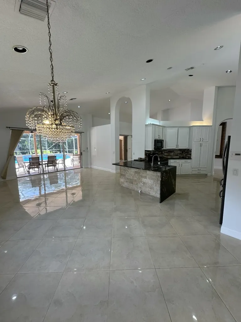 21698 Abington Court Boca Raton FL 33428