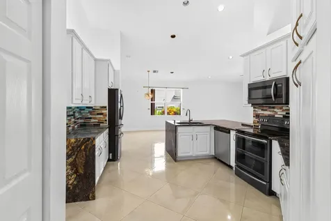 21698 Abington Court Boca Raton FL 33428