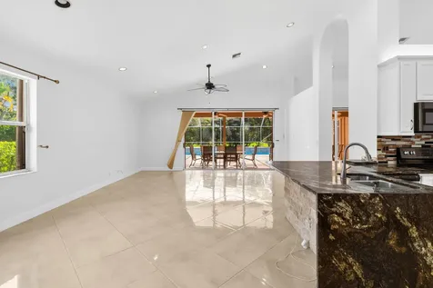 21698 Abington Court Boca Raton FL 33428