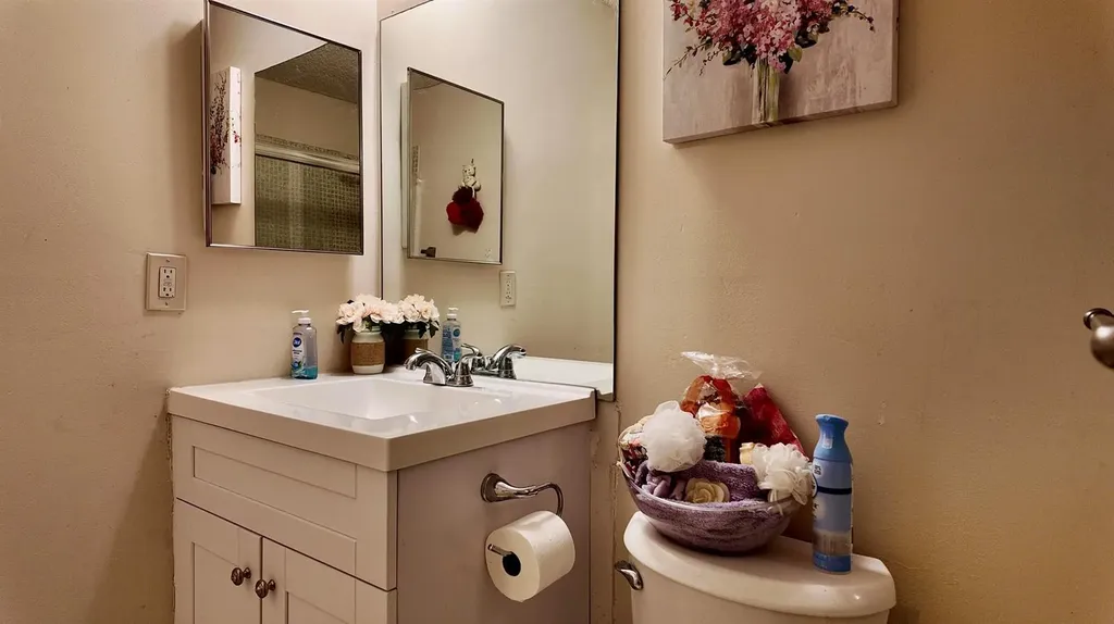 1061 NW 85th Terrace Plantation FL 33322