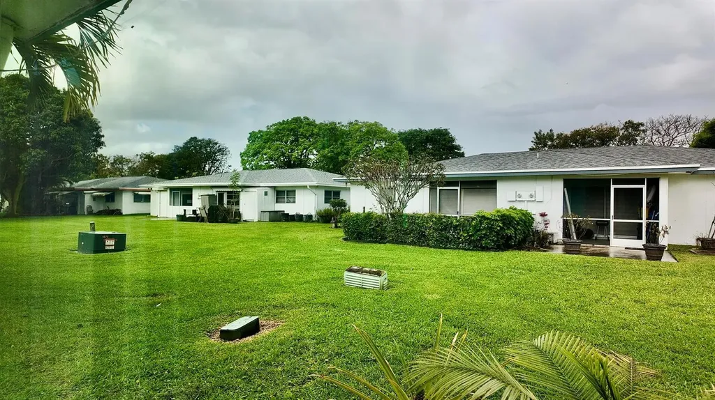 1061 NW 85th Terrace Plantation FL 33322