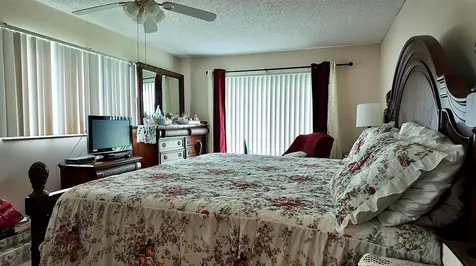 1061 NW 85th Terrace Plantation FL 33322