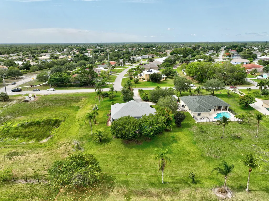 2704 SE Eagle Drive Port St Lucie FL 34984