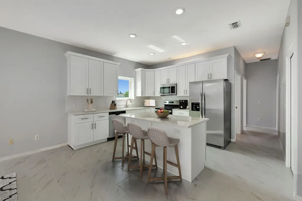2704 SE Eagle Drive Port St Lucie FL 34984