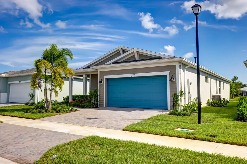12712 SW Eleanor Drive Port St Lucie FL 34987