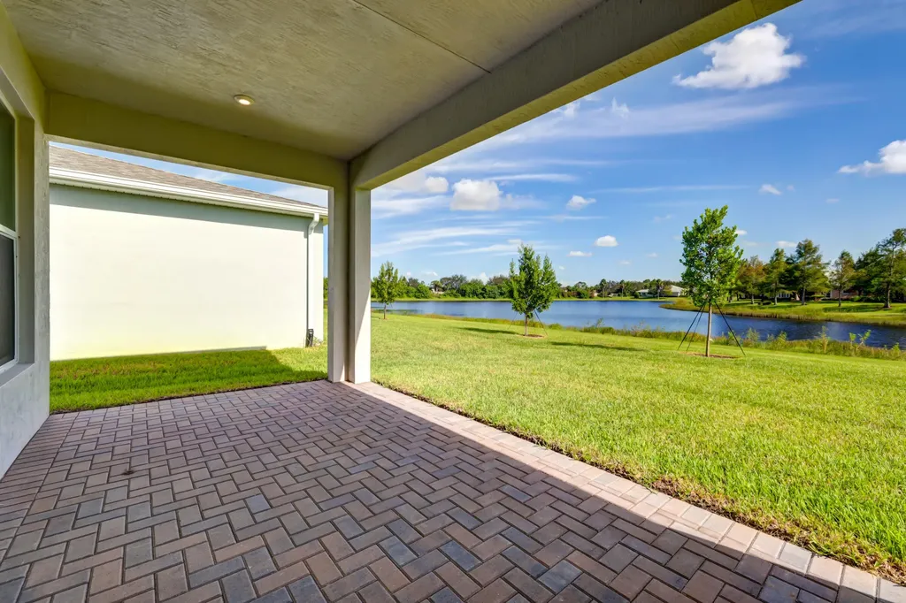 12712 SW Eleanor Drive Port St Lucie FL 34987