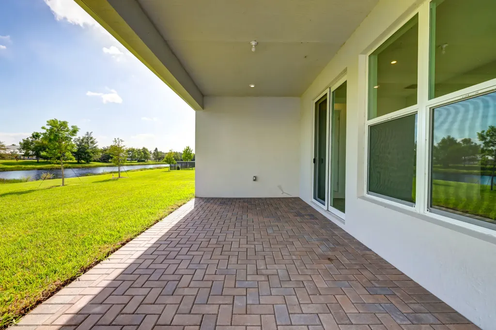 12712 SW Eleanor Drive Port St Lucie FL 34987