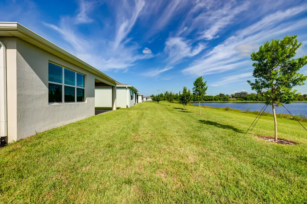 12712 SW Eleanor Drive Port St Lucie FL 34987