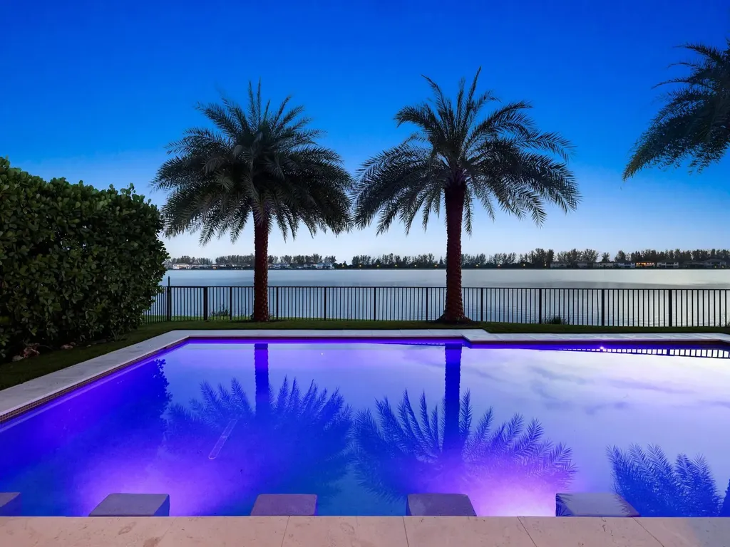 8785 Parkland Bay Drive Parkland FL 33076