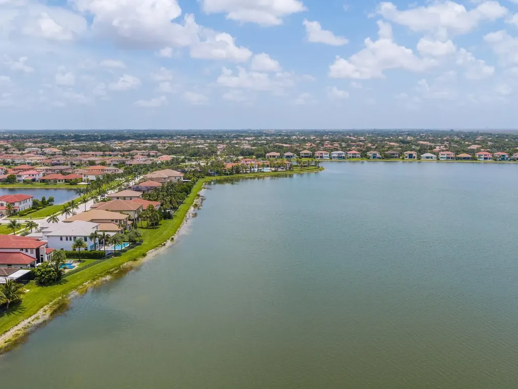 8785 Parkland Bay Drive Parkland FL 33076