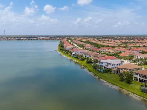 8785 Parkland Bay Drive Parkland FL 33076