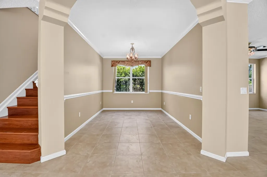 2520 Glendale Place Royal Palm Beach FL 33411