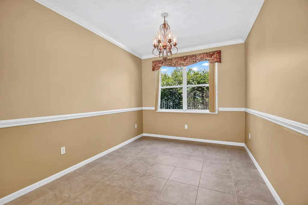 2520 Glendale Place Royal Palm Beach FL 33411