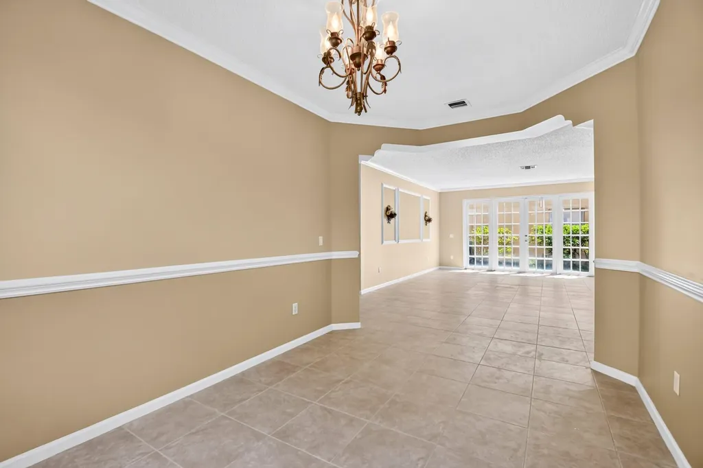 2520 Glendale Place Royal Palm Beach FL 33411