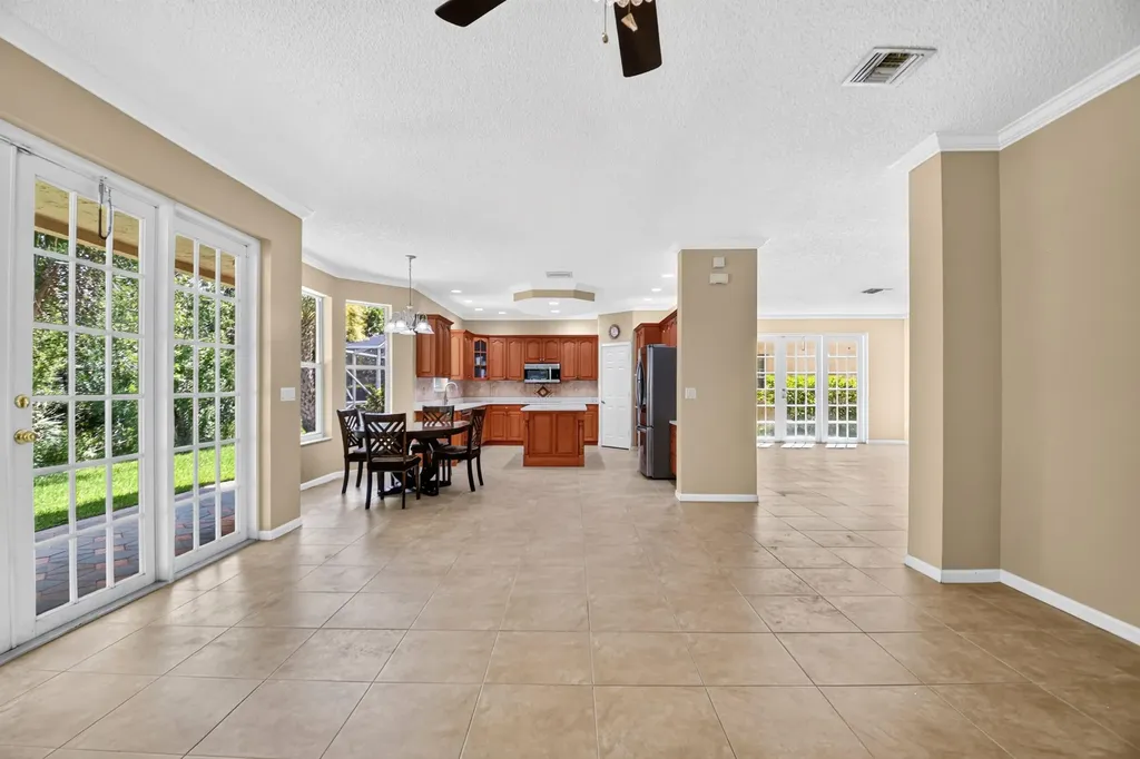 2520 Glendale Place Royal Palm Beach FL 33411