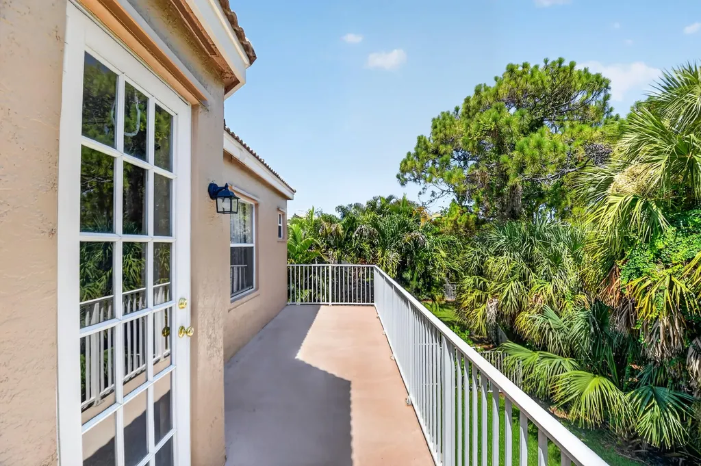 2520 Glendale Place Royal Palm Beach FL 33411