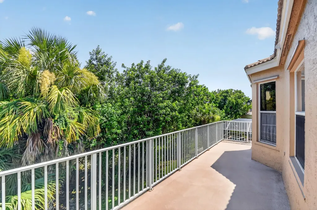 2520 Glendale Place Royal Palm Beach FL 33411
