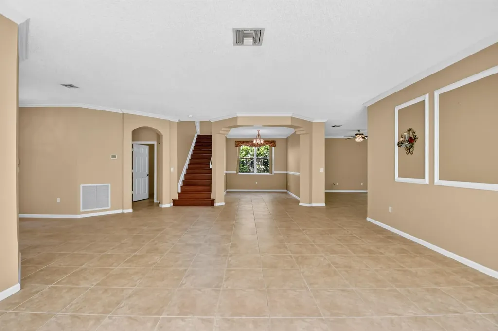 2520 Glendale Place Royal Palm Beach FL 33411
