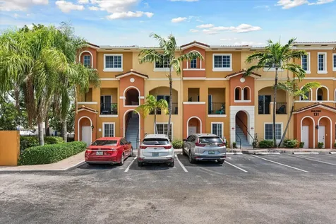 131 NW 2nd Avenue Hallandale FL 33009